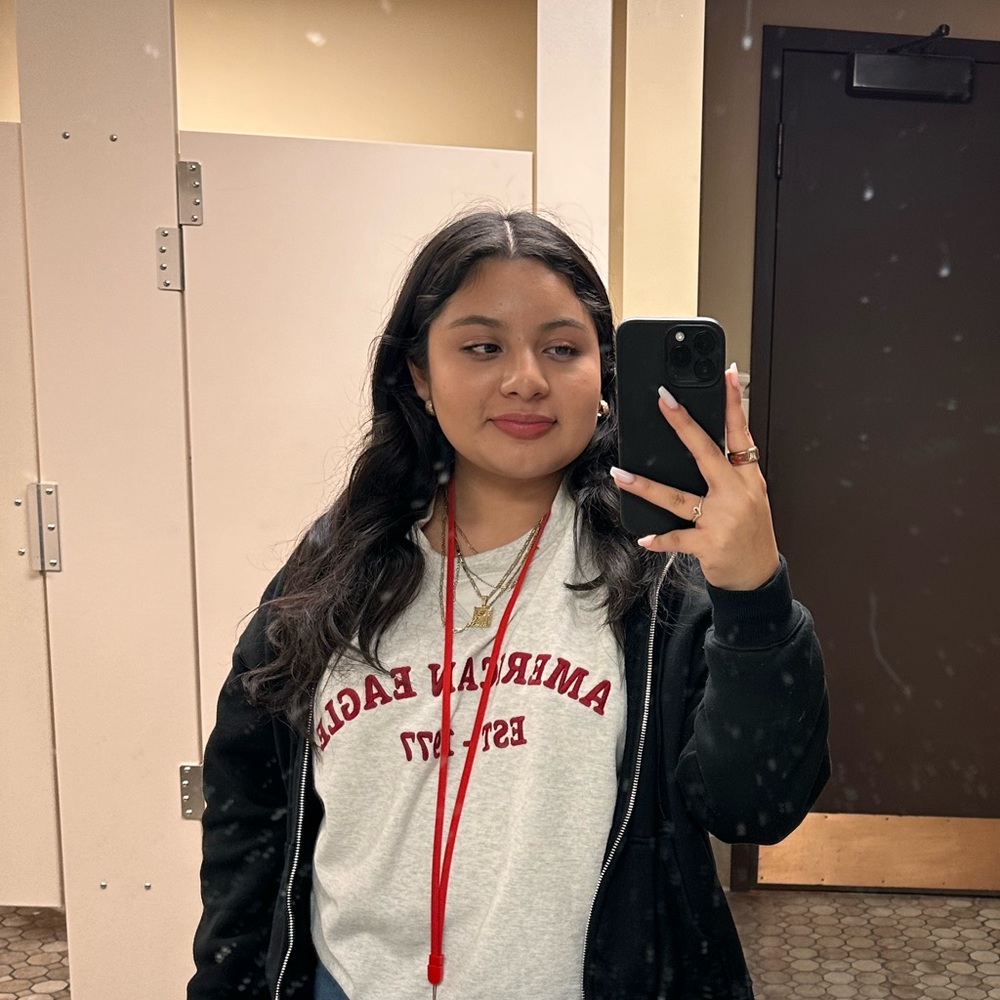 Meet your Posher, Stefany